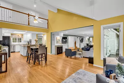 21609 NE 4th Street, Sammamish, WA 98074 - Photo 11