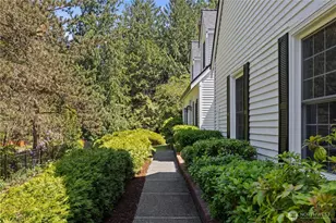 21609 NE 4th St, Sammamish, WA 98074 - Photo 31
