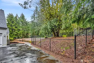 21609 NE 4th St, Sammamish, WA 98074 - Photo 31