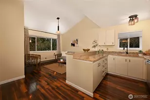 6301 Sand Point Way NE, Seattle, WA 98115 - Photo 9