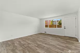 813 Woodford Ave N, Kent, WA 98031 - Photo 7