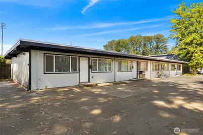 813 Woodford Avenue N, Kent, WA 98031 - Photo 1