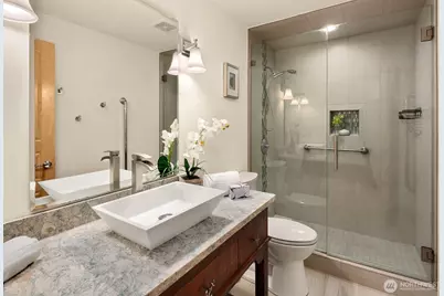 215 9th Street #D101, Kirkland, WA 98033 - Photo 15