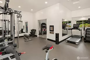 215 9th St, Kirkland, WA 98033 - Photo 17