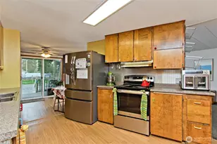 14125 Kapowsin Hwy E, Graham, WA 98338 - Photo 13