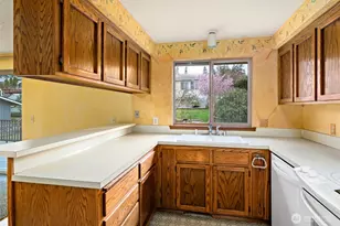 542 Dugualla Rd, Oak Harbor, WA 98277 - Photo 15