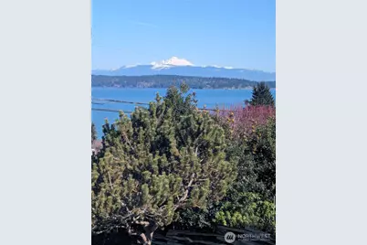 542 Dugualla Rd, Oak Harbor, WA 98277 - Photo 9