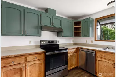 1282 NW Lanyard Loop #2, Oak Harbor, WA 98277 - Photo 9