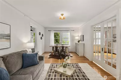 4725 15th Avenue NE #22, Seattle, WA 98105 - Photo 3