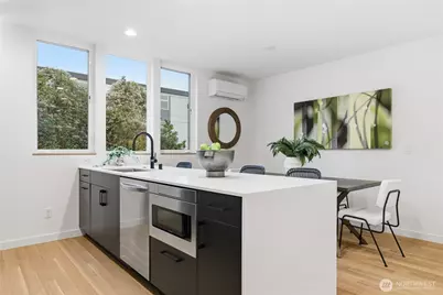 3646 Greenwood Avenue N #B, Seattle, WA 98103 - Photo 17