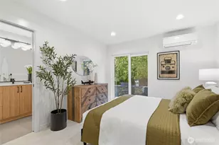 3646 Greenwood Ave N, Seattle, WA 98103 - Photo 23