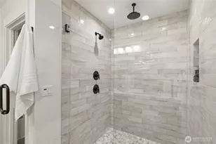 3646 Greenwood Ave N, Seattle, WA 98103 - Photo 27