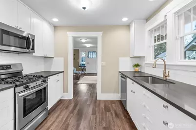 1203 N 2nd Street, Renton, WA 98057 - Photo 5