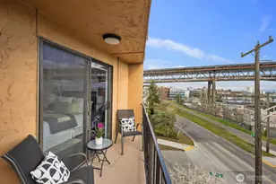 3905 4th Ave NE, Seattle, WA 98105 - Photo 17