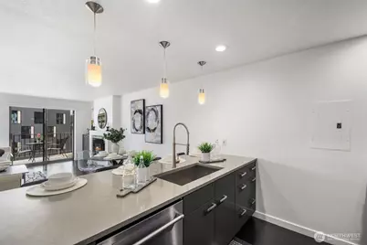 3905 4th Avenue NE #301, Seattle, WA 98105 - Photo 9