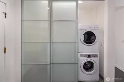 3905 4th Avenue NE #301, Seattle, WA 98105 - Photo 21