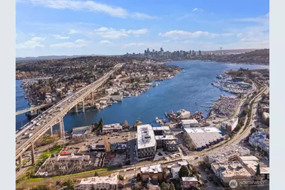 3905 4th Avenue NE #301, Seattle, WA 98105 - Photo 33