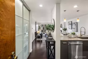 3905 4th Ave NE, Seattle, WA 98105 - Photo 3