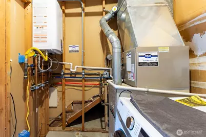 16609 NE 91st Street, Redmond, WA 98052 - Photo 29