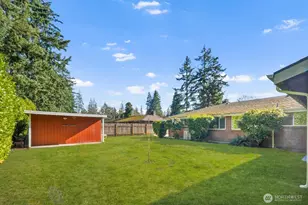 8415 Mt Tacoma Dr SW, Lakewood, WA 98498 - Photo 39