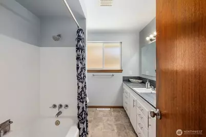 8415 Mt Tacoma Drive SW, Lakewood, WA 98498 - Photo 23