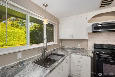 8415 Mt Tacoma Drive SW, Lakewood, WA 98498 - Photo 17