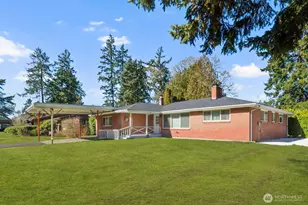 8415 Mt Tacoma Dr SW, Lakewood, WA 98498 - Photo 1