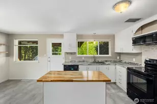 8415 Mt Tacoma Dr SW, Lakewood, WA 98498 - Photo 15