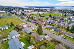 580 SW 3rd Ave, Oak Harbor, WA 98277 - Photo 29