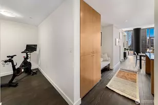 909 5th Ave, Seattle, WA 98164 - Photo 23