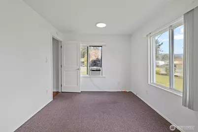 1209 Talcott Street, Sedro-Woolley, WA 98284 - Photo 17