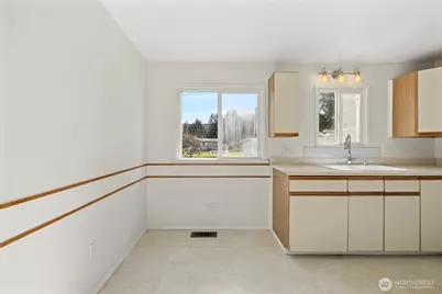 1209 Talcott Street, Sedro-Woolley, WA 98284 - Photo 9