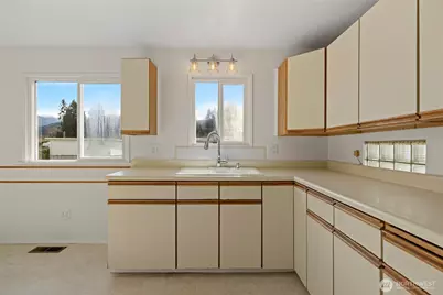 1209 Talcott Street, Sedro-Woolley, WA 98284 - Photo 11