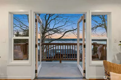 12506 Holmes Point Drive NE, Kirkland, WA 98034 - Photo 21