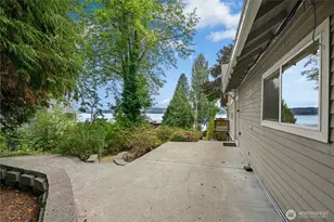 12506 Holmes Point Dr NE, Kirkland, WA 98034 - Photo 35