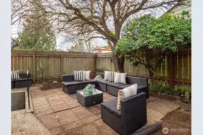 5819 30th Avenue NW, Seattle, WA 98107 - Photo 23