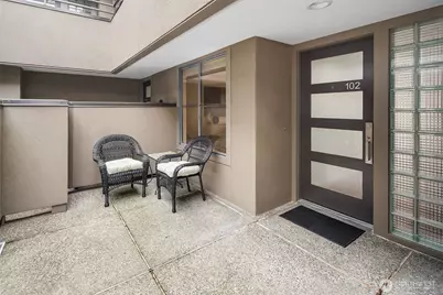 6363 Lake Washington Boulevard NE #102, Kirkland, WA 98033 - Photo 9