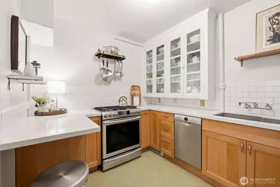 1732 15th Avenue #3, Seattle, WA 98122 - Photo 9