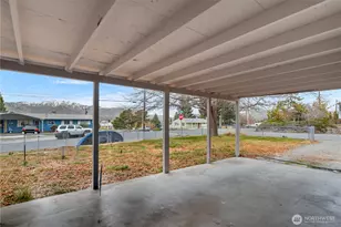 1100 3rd St, East Wenatchee, WA 98802 - Photo 23