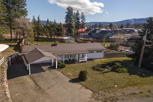 410 N Floral Ave, Cle Elum, WA 98922 - Photo 1