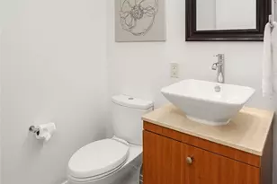 10700 NE 4th St, Bellevue, WA 98004 - Photo 17