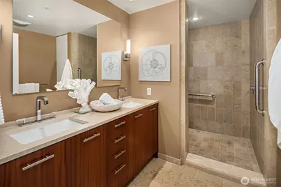 10700 NE 4th Street #3406, Bellevue, WA 98004 - Photo 23