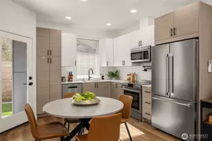 1405 N 103rd St, Seattle, WA 98133 - Photo 3