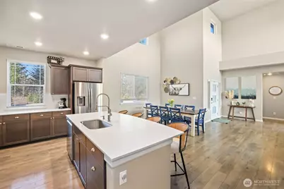 17818 Berkeley Parkway E, Bonney Lake, WA 98391 - Photo 9