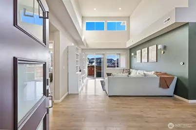 17818 Berkeley Parkway E, Bonney Lake, WA 98391 - Photo 3