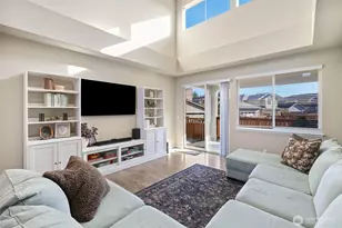 17818 Berkeley Pkwy E, Bonney Lake, WA 98391 - Photo 19