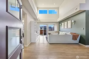 17818 Berkeley Pkwy E, Bonney Lake, WA 98391 - Photo 3