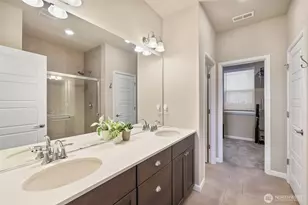 17818 Berkeley Pkwy E, Bonney Lake, WA 98391 - Photo 7