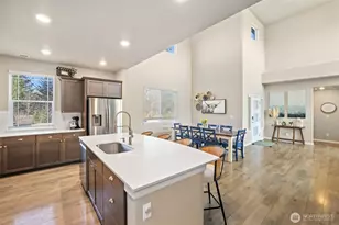 17818 Berkeley Pkwy E, Bonney Lake, WA 98391 - Photo 23