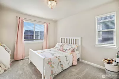 17818 Berkeley Parkway E, Bonney Lake, WA 98391 - Photo 21